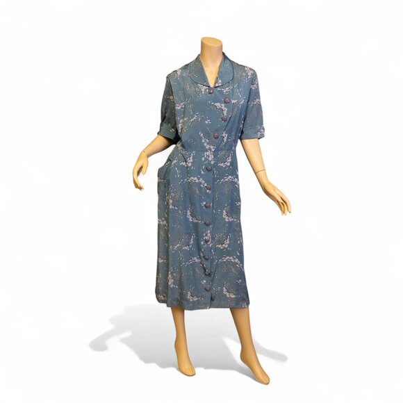 Vintage 1940s Handmade Whimsical Print Rayon Dress * Plus Size Beauty - Picture 1 of 12